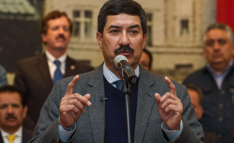 Suman nueve denuncias contra el exgobernador Javier Corral