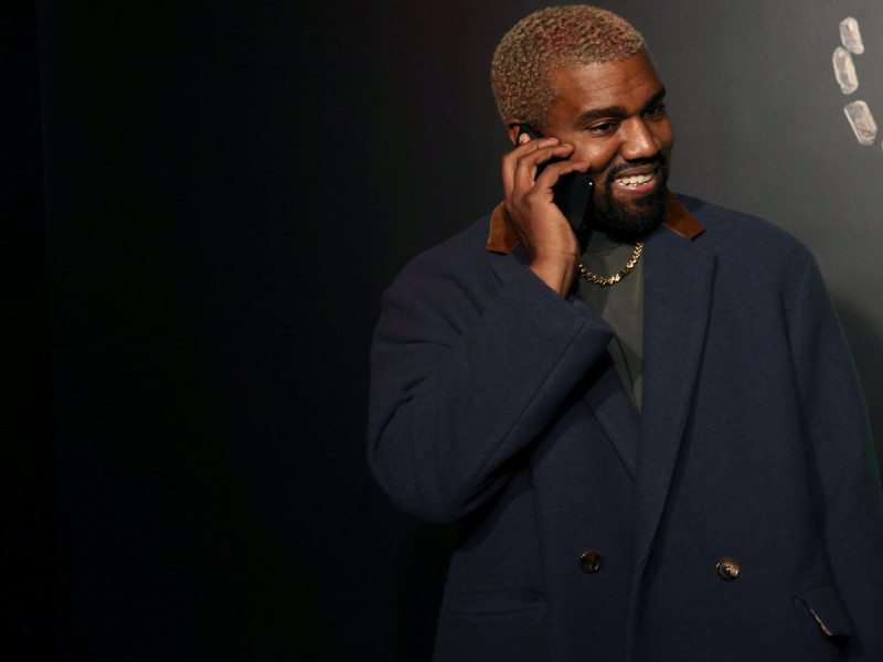 Muy a la Bad Bunny: Kanye West es investigado por agredir a una mujer