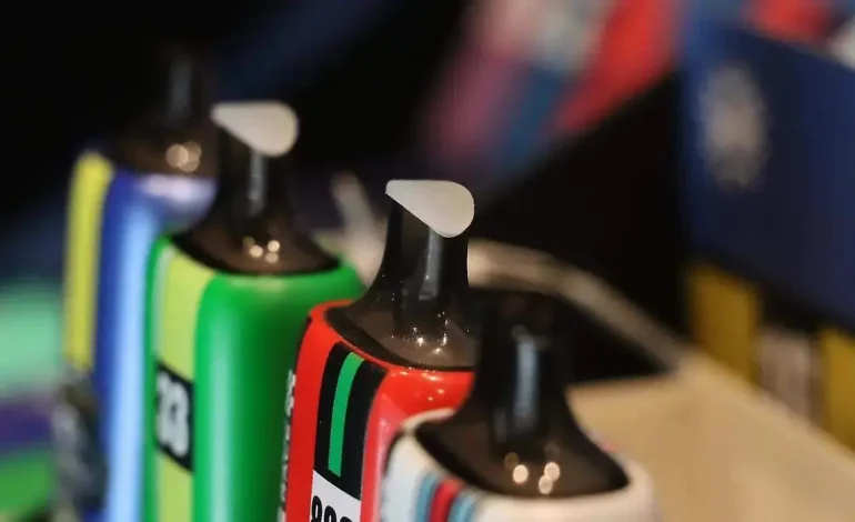 Prohibir vapeadores no evita consumo entre jóvenes: Poder Ciudadano