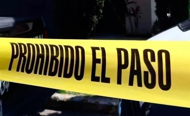 Hallan 7 cuerpos en 2 camionetas en Guerrero