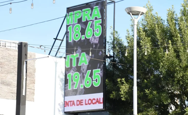 Continúa el dólar a la venta por debajo de los 20 pesos