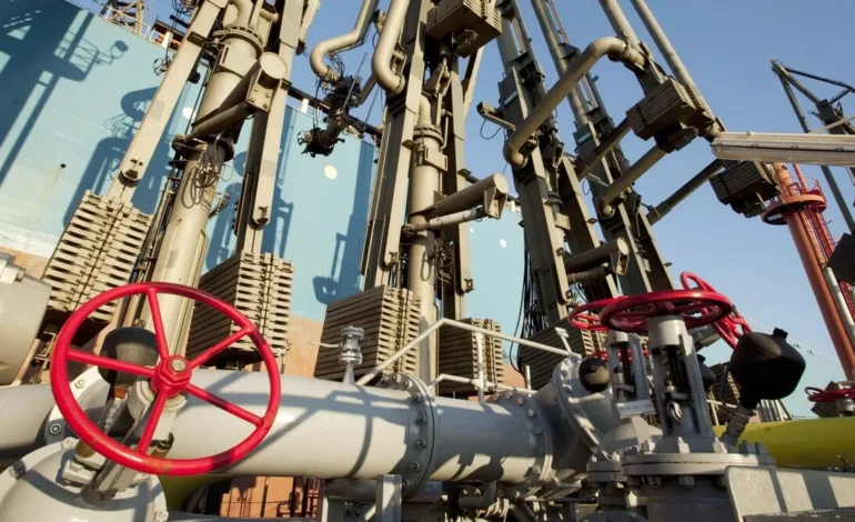 Refinerías de EU batallan para absorber el aumento de importaciones de crudo venezolano